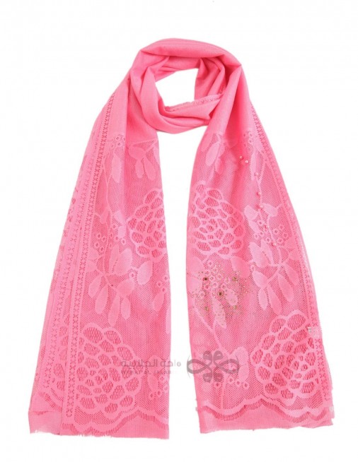 Lace shawl with cloves